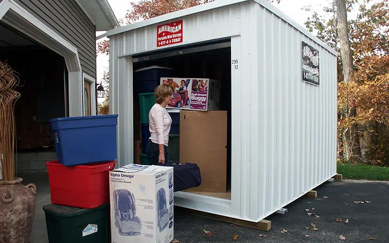 Moving With a Storage Container - Moving Help®